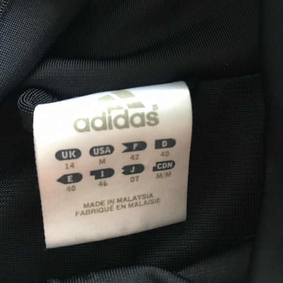 Zip ups - Picture 2 of 3