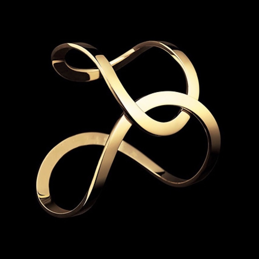 Luxurious 18K Gold Bangle Bracelet Cuff New