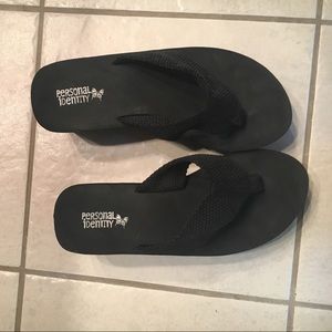 Black platform flip flops