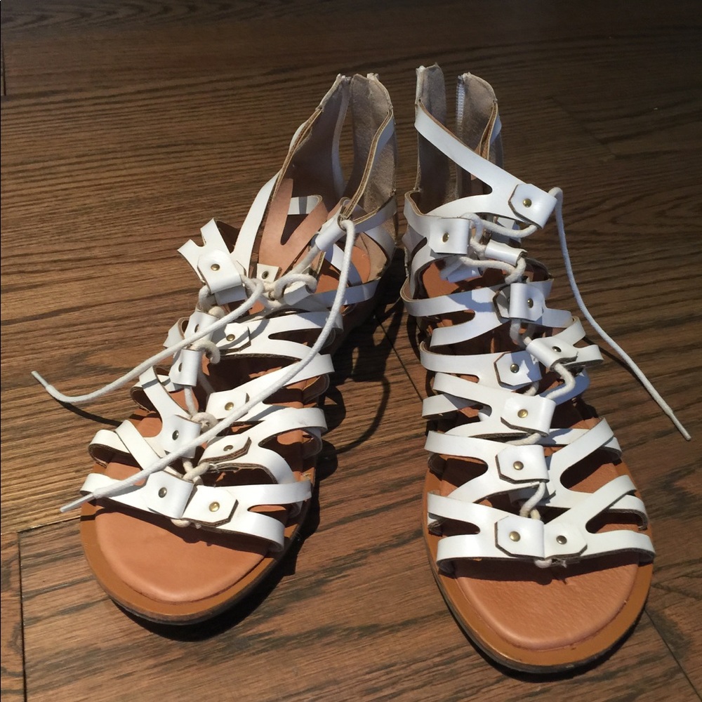 Roman style sandals Size9