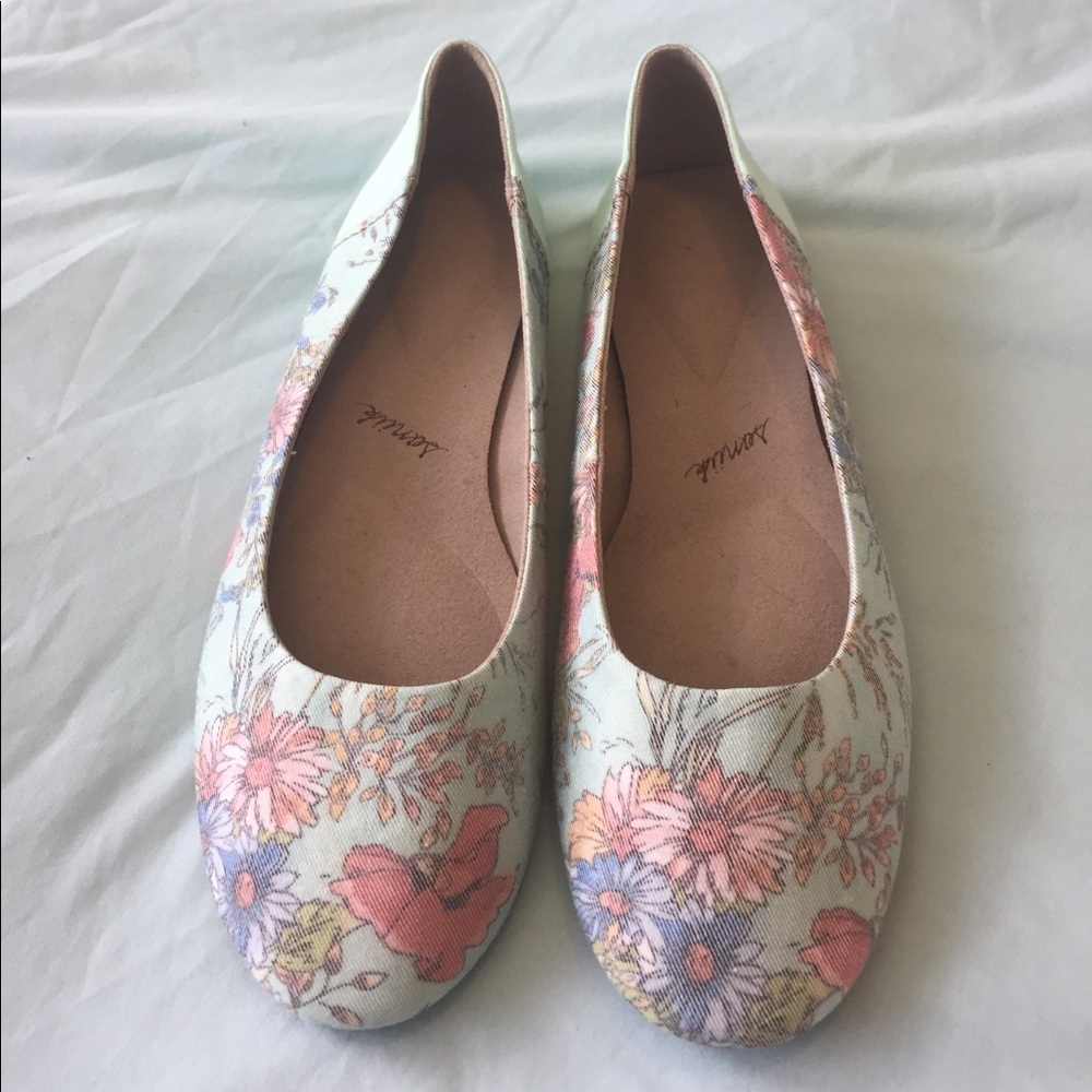 Sanuk Yoga Eden Blue Floral Flats
