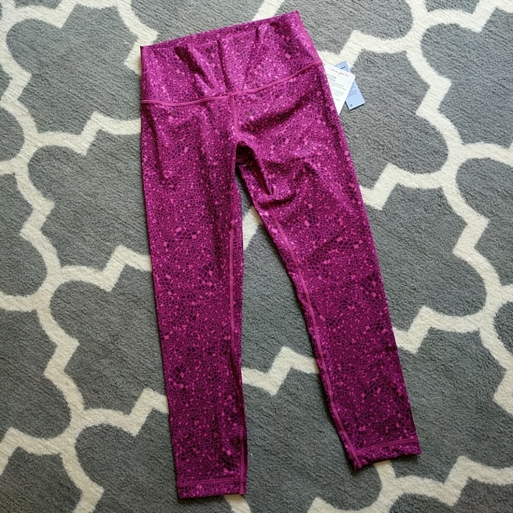Lululemon fuchsia High Times Pant Fullux Size 8