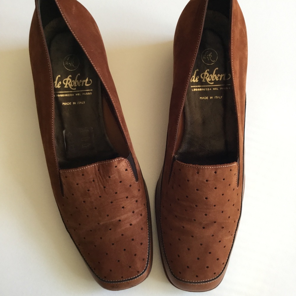 Vintage de Robert size 8.5 brown suede loafers