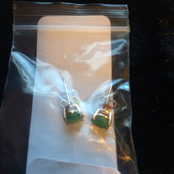 Best Silver ✨ Emerald & Rose Gold Stud Earrings - Picture 4 of 5