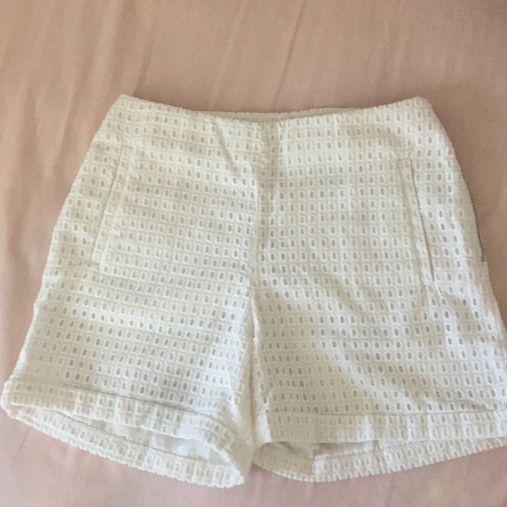 H&M designer shorts *white* zip up fitted waist