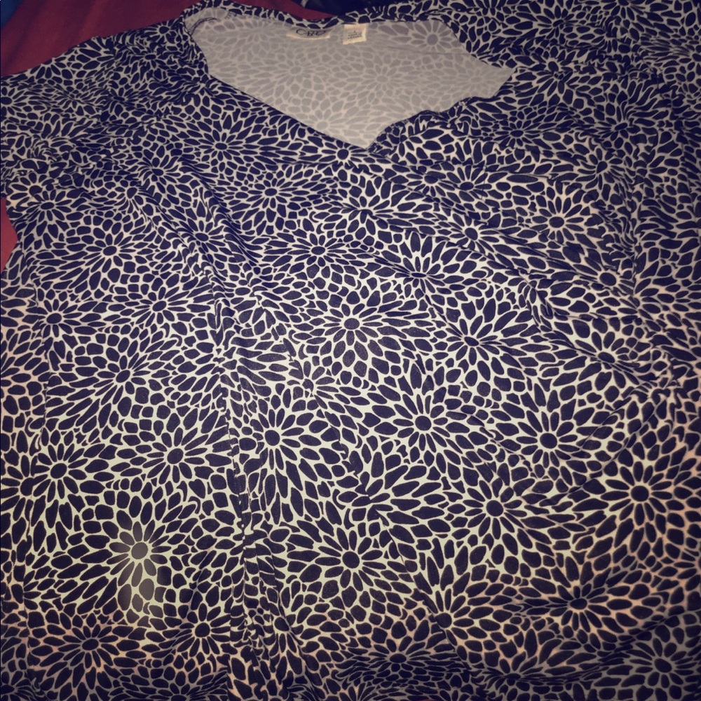 Floral patterned black and white blouse