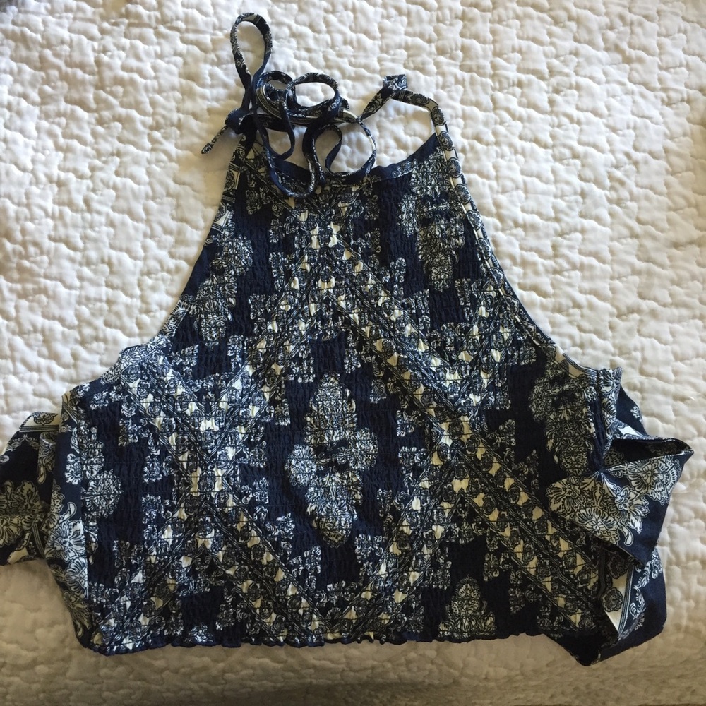 BNWOT Tribal Aztec print tie back halter crop top!