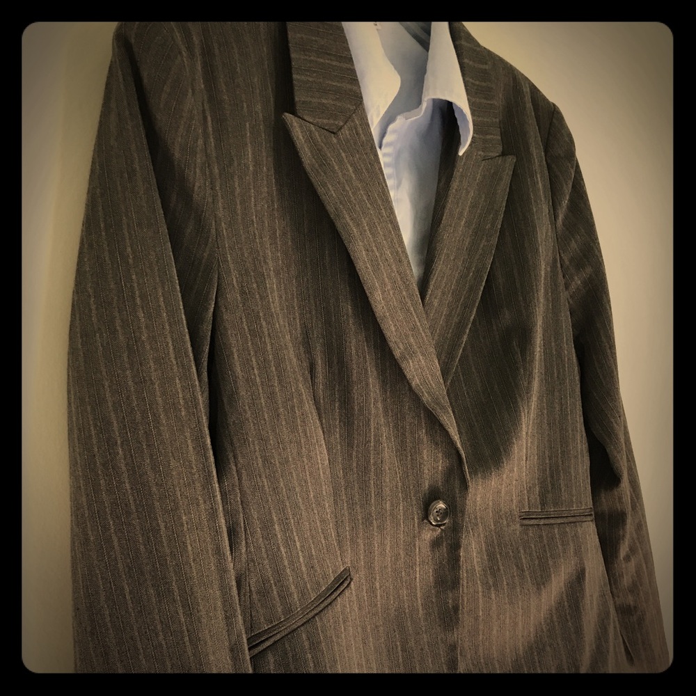 Van Heusen Gray Suit