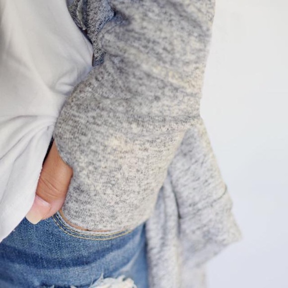 Arrived! Super comfy Grey thumb hole sweater - Picture 3 of 4