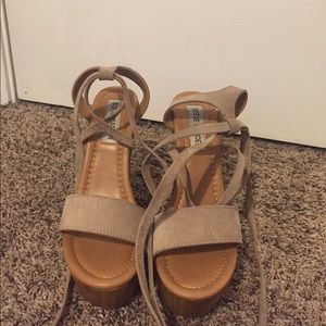 Steve Madden tie up wedges