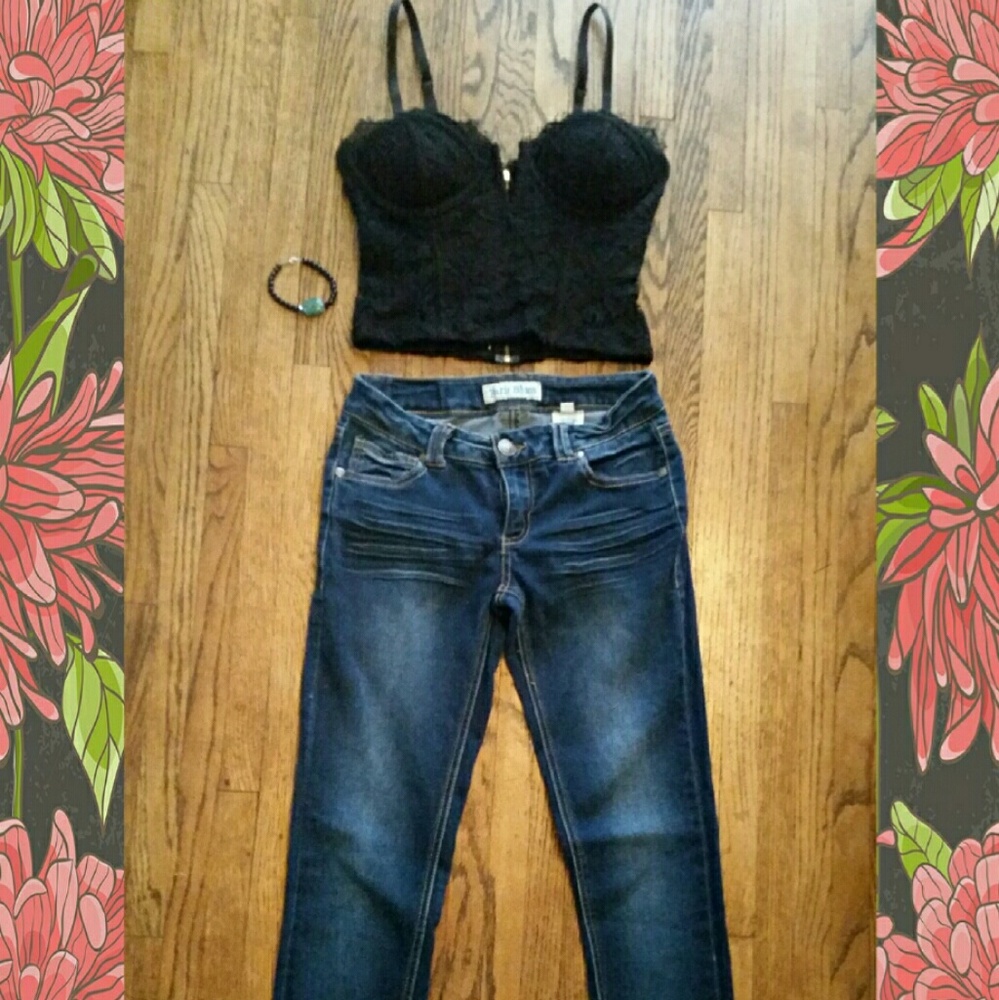 Lace bustier & denim jeans