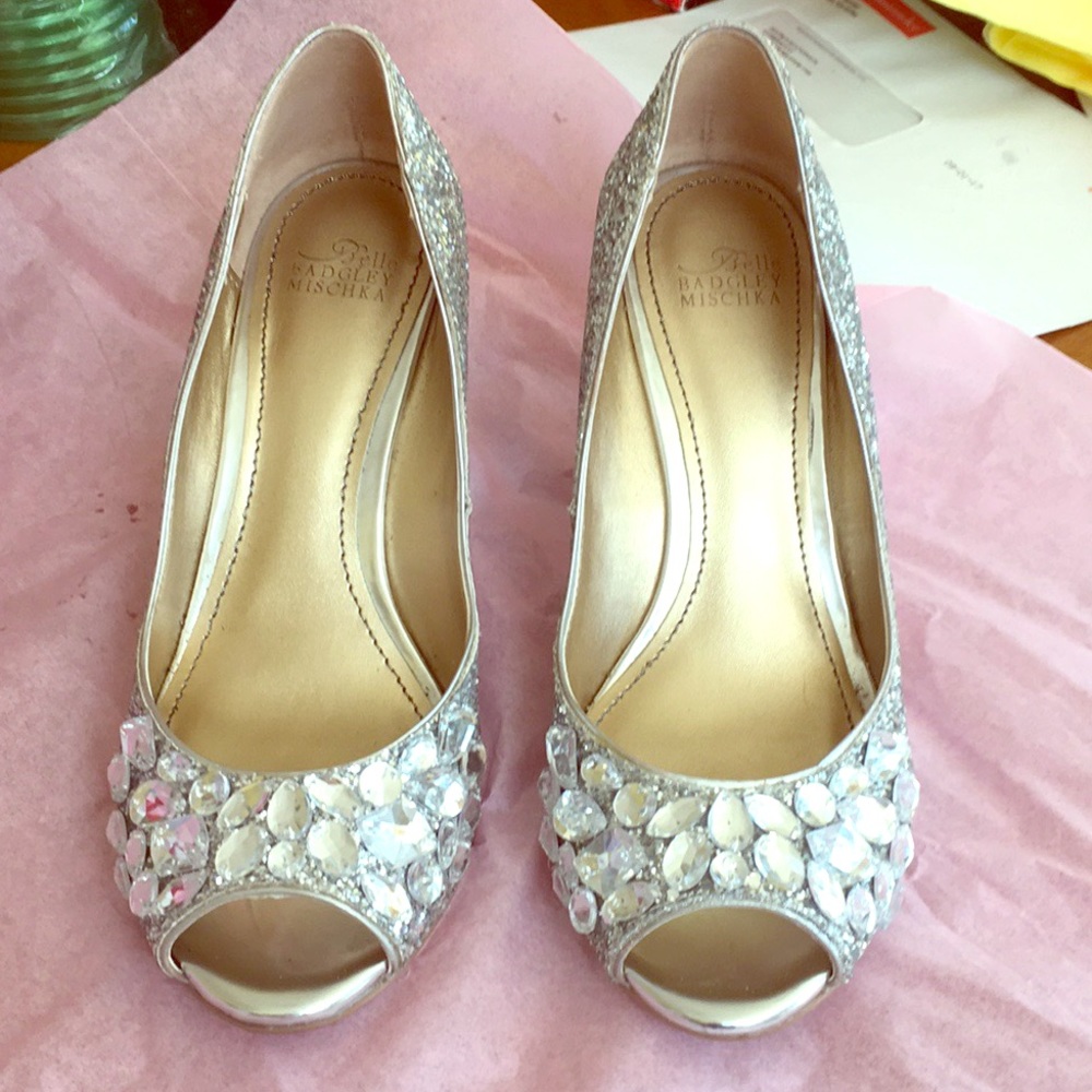 Belle badgley mischka sparkle wedges size 7.5