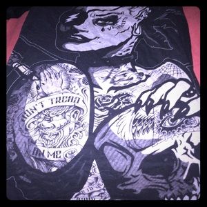Graphic tee. Size men's XL