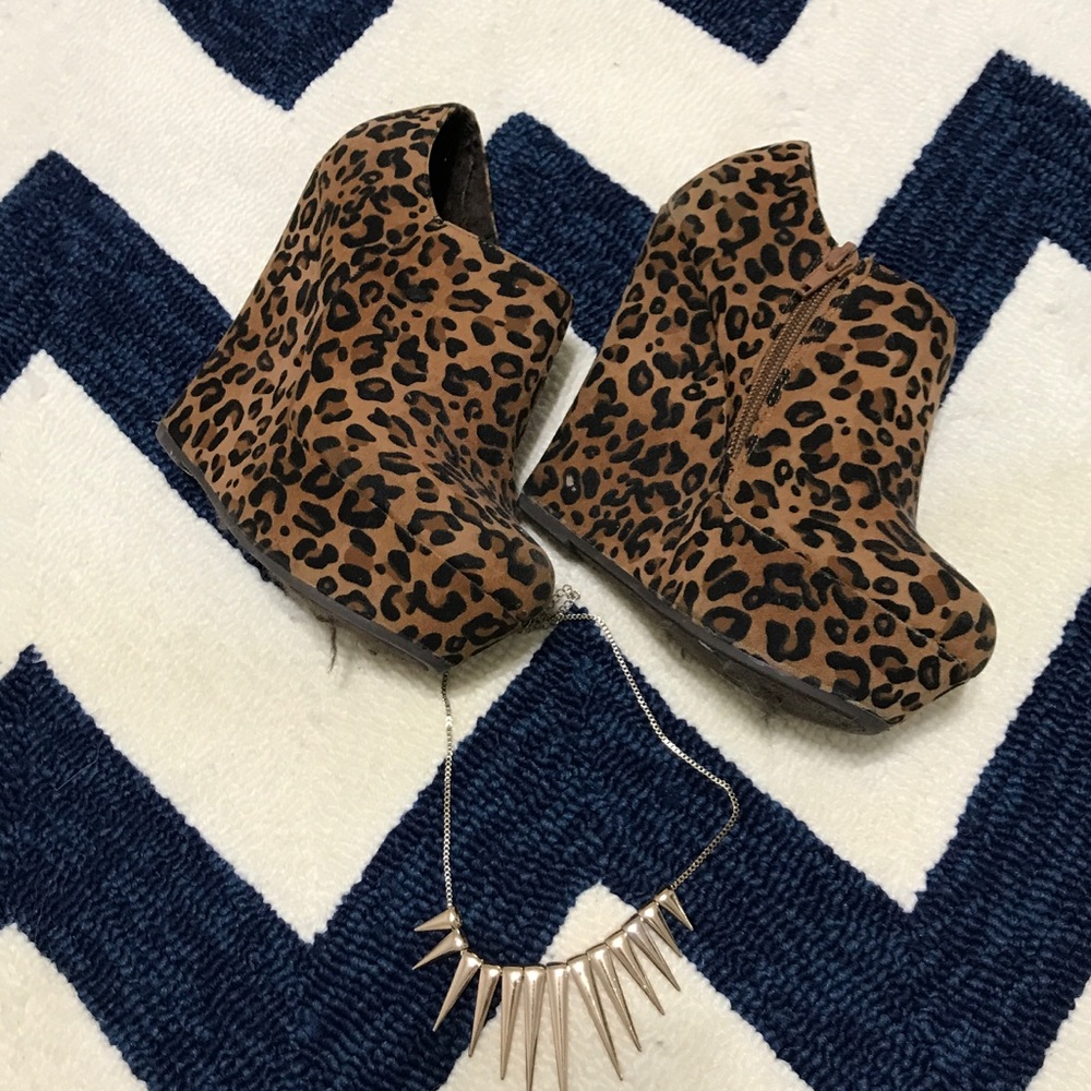 Leopard round toe platform shoes
