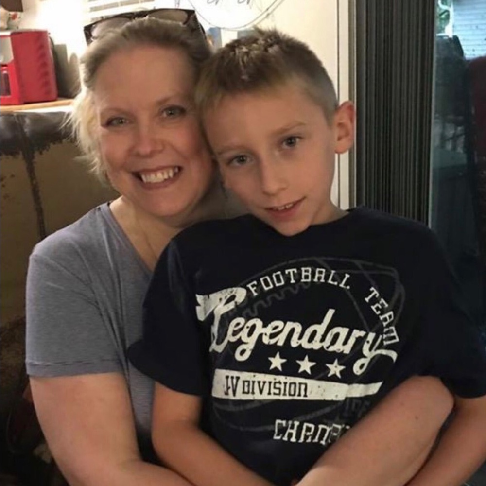 Meet your Posher, Crystal