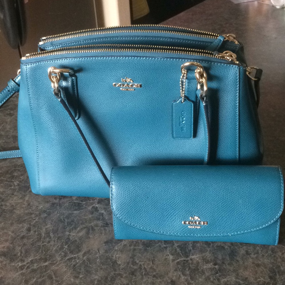 Selling This Beautiful Coach Teal Handbag