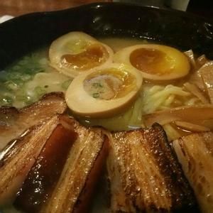 Meet your Posher, Eva