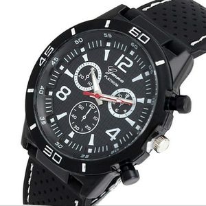 Men watch sport fashion military analogue quartz
