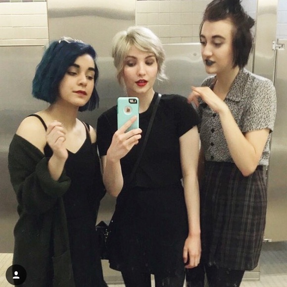 🖤Posh Ambassador🖤 - Picture 3 of 8