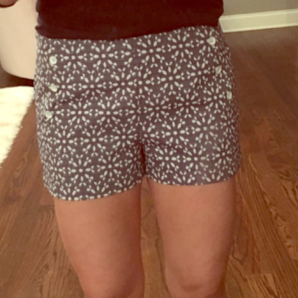 Under Skies floral print sailor shorts large Urban Outfitters UO