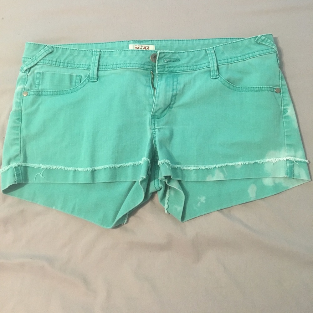 Green Bleached Washed Shorts. Size 13