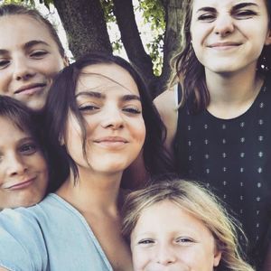 Meet your Posher, Helen