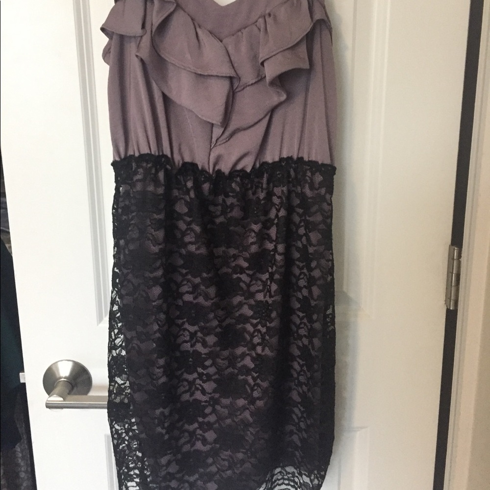 Ruffle cocktail dress with lace