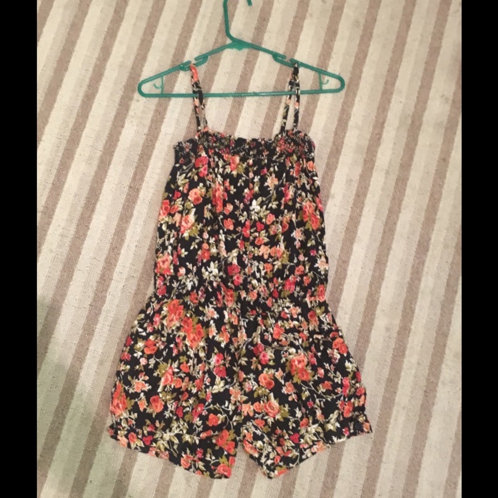 Floral Romper American Rag Size S