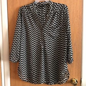 Black and white zigzag dress shirt