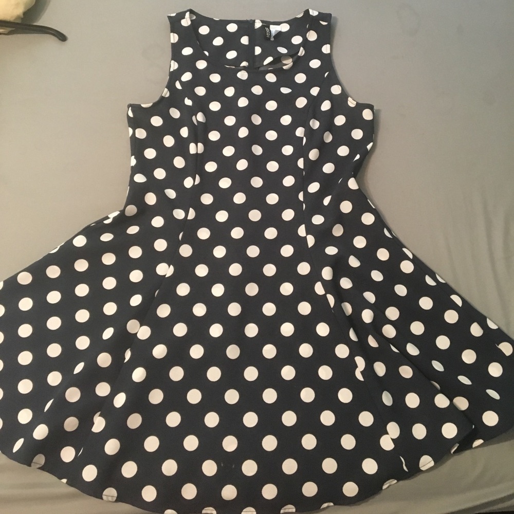 Fit&Flare Navy Blue & White Polka Dot Dress.