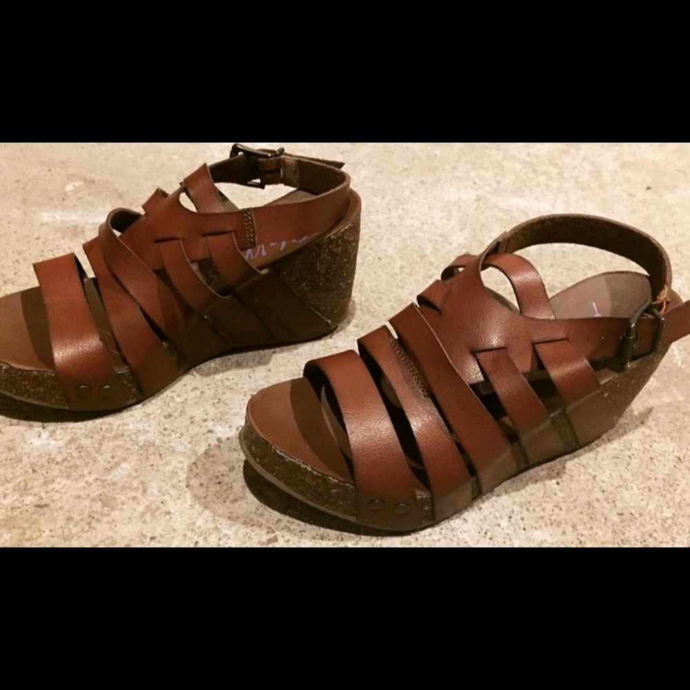 SOLD Blowfish Wedges Size 7.5