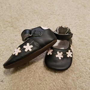 Tommy Tickle Baby shoes