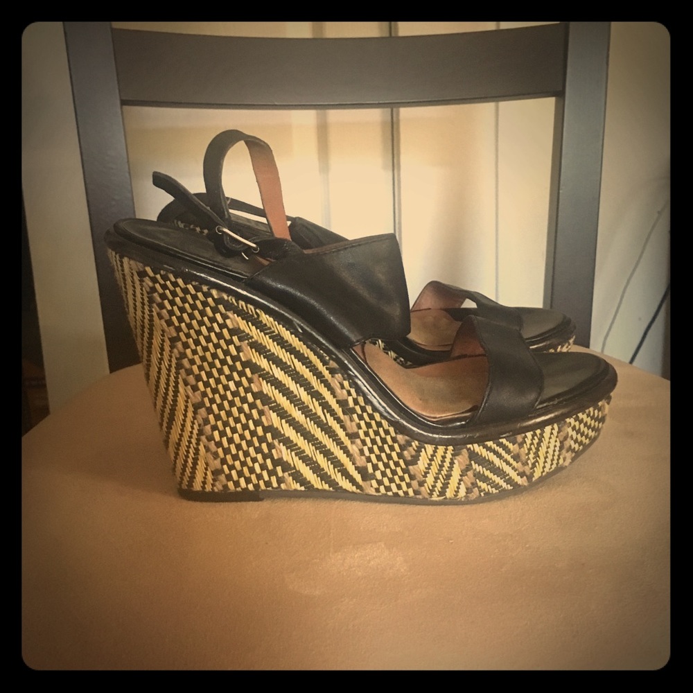 Lucky brand platform sandal