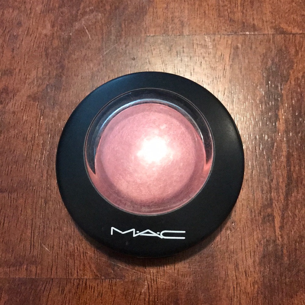 Mac Mineralize Blush in Gentle