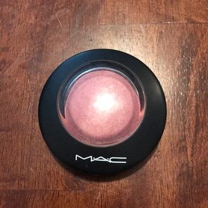 Mac Mineralize Blush in Gentle