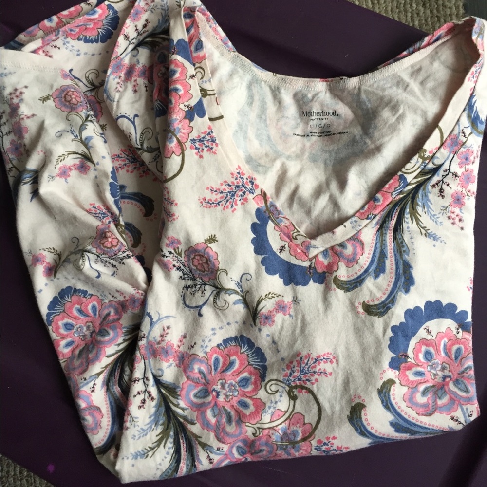 Pink paisley maternity shirt