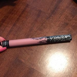 Lay Von D Liquid Lipstick in Requiem