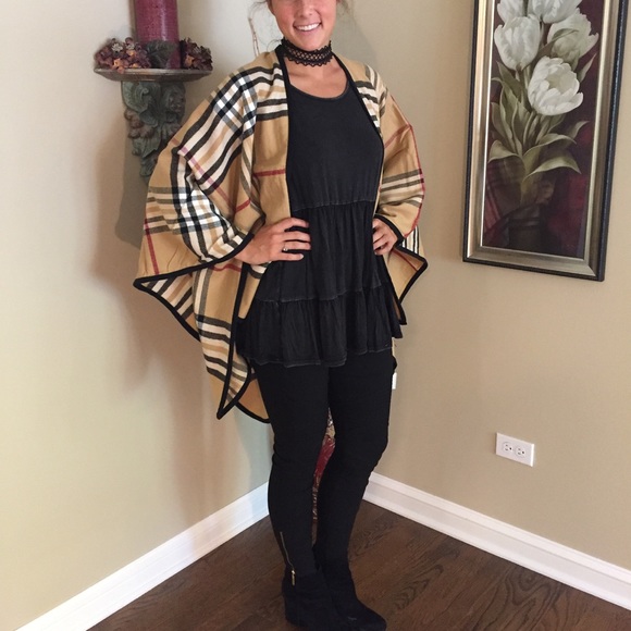 1 Left 🎁You Deserve it! Plaid Ruana Wrap. - Picture 2 of 5