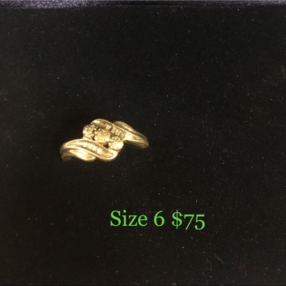 Women's beautiful diamond ring 💍