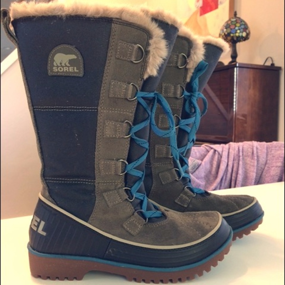 Sorel Tivoli High II, size 6.5