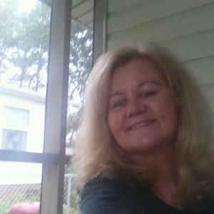 Meet your Posher, Lori