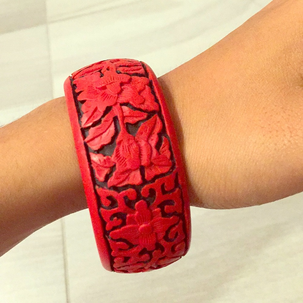 Oriental Carved red and black enamel bracelet