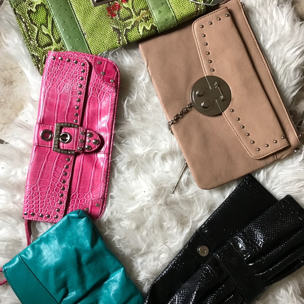 5 Clutch Purses 👛