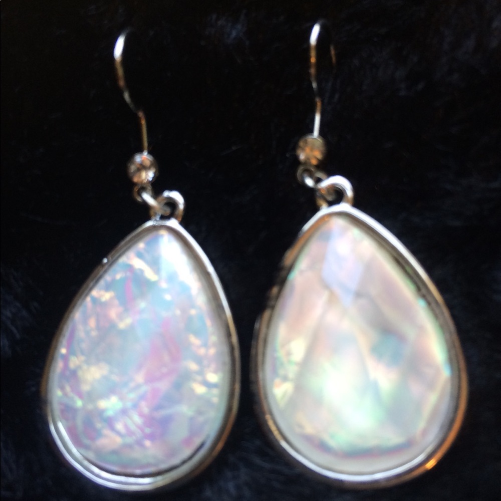 Bliss White & Silvertone Teardrop Earrings - Picture 2 of 7