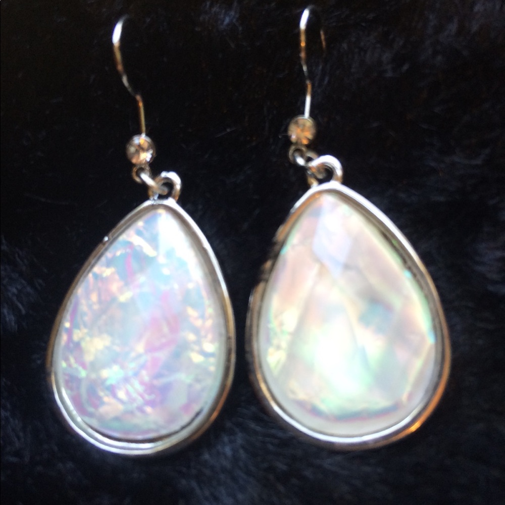 Bliss White & Silvertone Teardrop Earrings - Picture 4 of 7