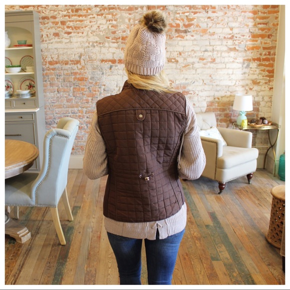 ✨LAST ONE✨Brown quilted zipper vest - Picture 3 of 8