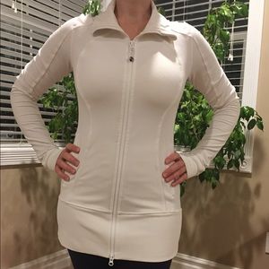 Lululemon White stride jacket size 6
