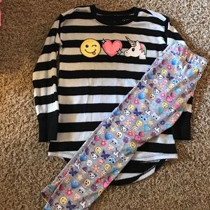 Girls size 6 Justice Emoji outfit