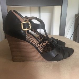 Never worn jessica Simpson wedge