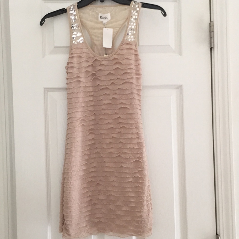 Short casual/dressy baige dress